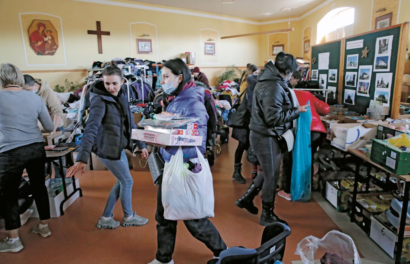 Punkt pomocy dla uchodźców przy parafii greckokatolickiej pw. Pokrowa Matki Bożej w Olsztynie.
