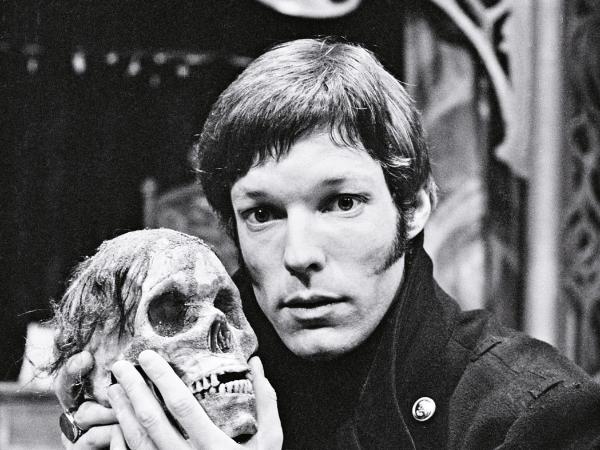 Richard Chamberlain podczas próby sztuki „Hamlet” w Birmingham Repertory Theatre, 1969 r.