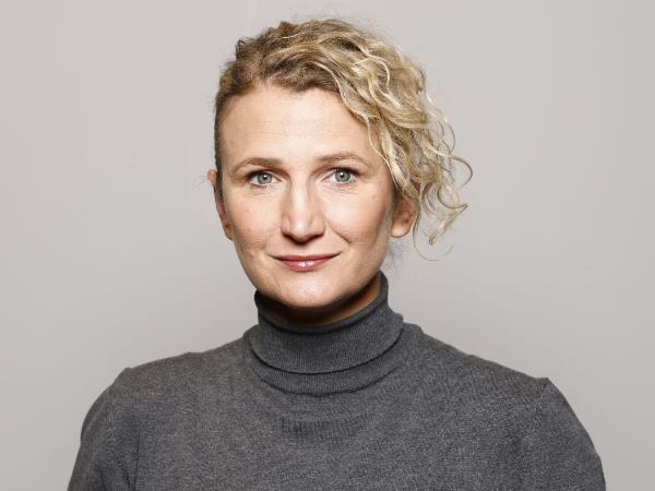 Anna Dąbrowska - autor