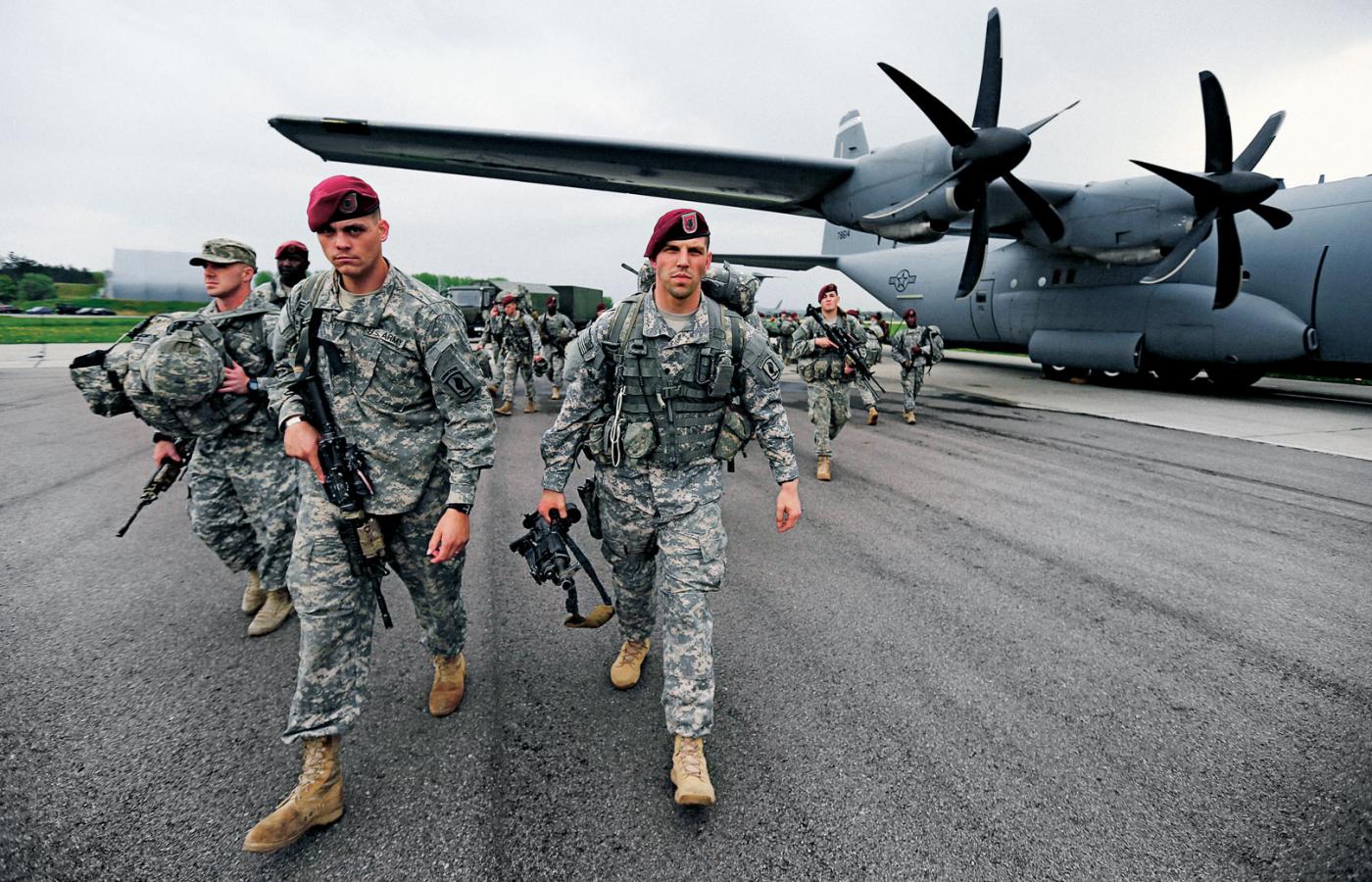 Żołnierze amerykańscy w drodze na ćwiczenia w Polsce
