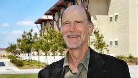 Robert Levine - profesor psychologii społecznej na California State University.