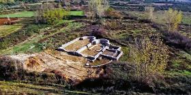 Pozostałości zespołu bazylik w Podvršjekoło Ljubača, gdzie odkryto warstwyspalenizny VII w.