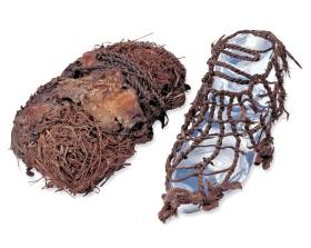 Buty sznurkowe Otziego, Człowieka z Lodu (3300 lat p.n.e.)