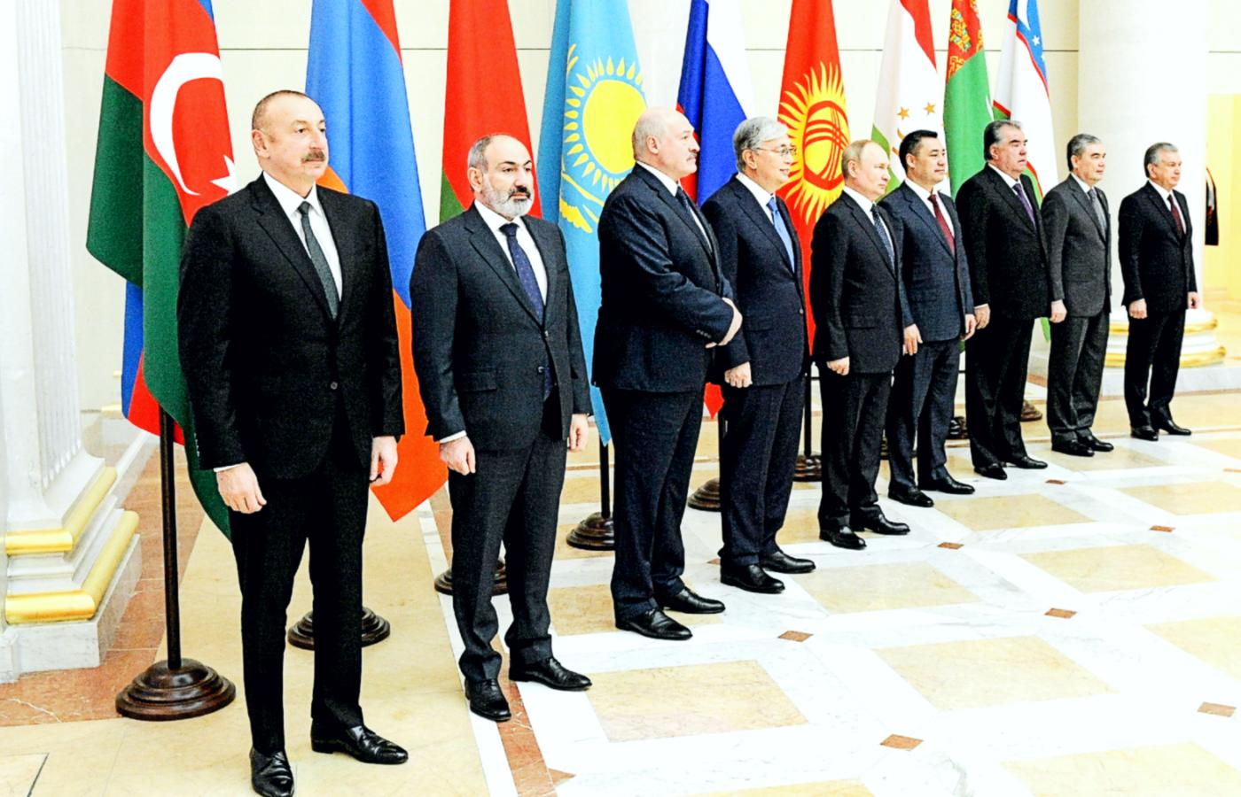 Nieformalny szczyt przywódców Azerbejdżanu, Armenii, Białorusi, Kazachstanu, Kirgistanu, Tadżykistanu, Turkmenistanu i Uzbekistanu z prezydentem Władimirem Putinem. Sankt Petersburg, grudzień 2021 r.