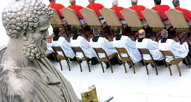 Ceremonia wyniesienia do godności kardynalskiej na placu św. Piotra w Rzymie.