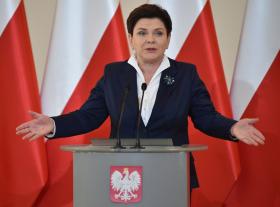 Szydło nie przepada za ludźmi z temperamentem publicystycznym i medialnym. Olech przybrał taktykę – nie wychylać się, nie mówić za dużo.