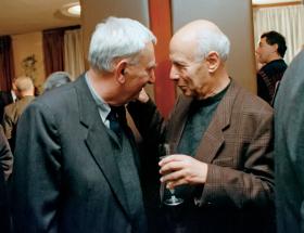 Gustaw Holoubek z Otto Axerem w Czytelniku (1992 r.)