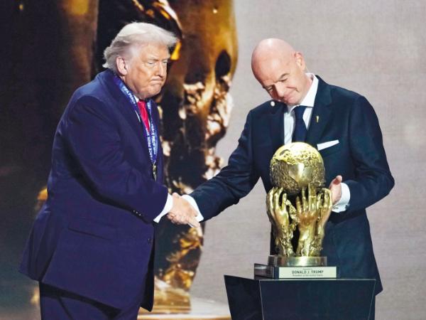 Donald Trump i Gianni Infantino