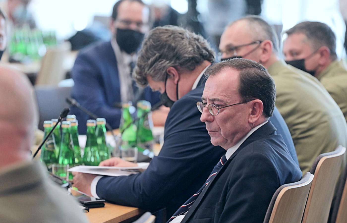 Mariusz Kamiński w czasie posiedzenia komisji spraw wewnętrznych i administracji. 27 września 2021 r.