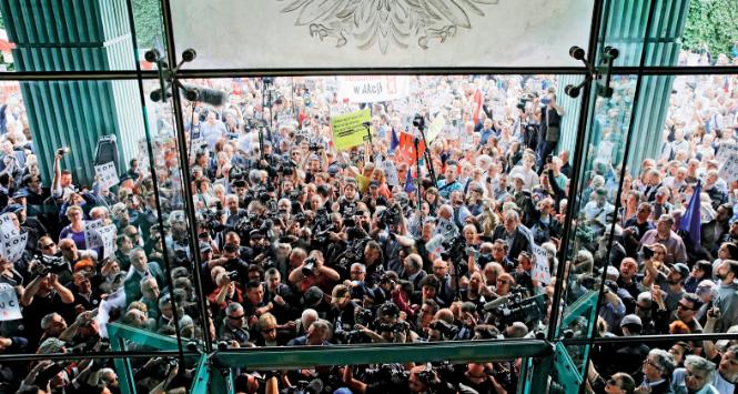 Protest przed Sądem Najwyższym, 2018 r.