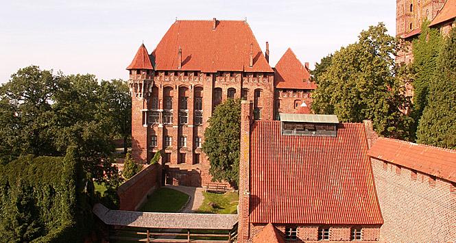 Malbork, gotycki Pałac Wielkiego Mistrza w zamkowo-klasztornym zespole dawnej stolicy krzyżackiego państwa.