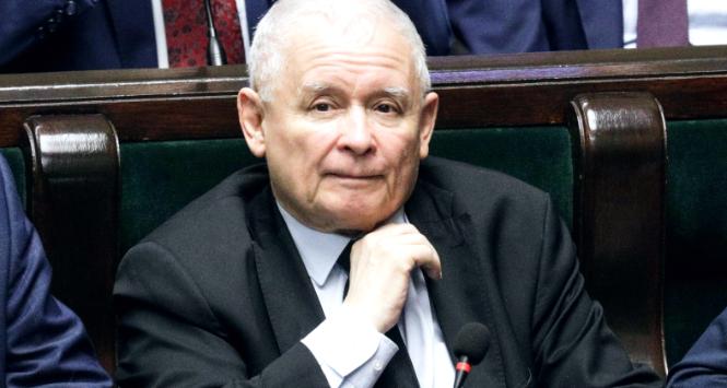 Prezes PiS Jarosław Kaczyński w Sejmie. 6 kwietnia 2022 r.