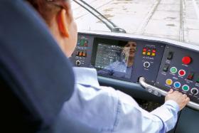 Vasylina od 13 lat pracuje we wrocławskim MPK, gdzie testuje nowy interface w języku ukraińskim.