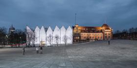 W ciągu kilku lat, pojawiły się obok siebie dwa obiekty jak gdyby z innego świata, których sława wykroczyła daleko poza granice Szczecina oraz Polski.