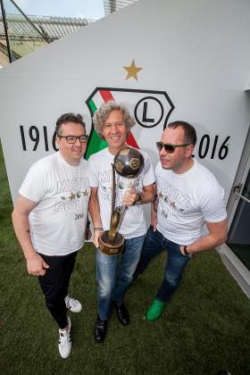 Właściciele Legii: od lewej Maciej Wandzel, Dariusz Mioduski i Boguslaw Leśnodorski.