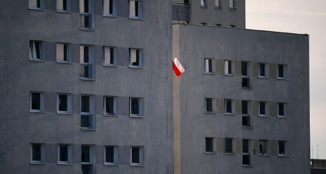 Polska flaga, blokowiska