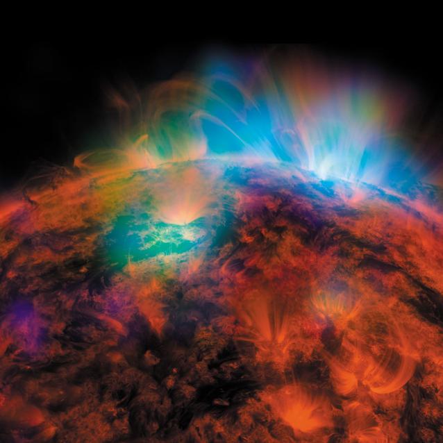 Na ilustracji przedstawiającej Słońce wykorzystano dane zebrane przez wystrzelone przez NASA satelity Nuclear Spectroscopic Telescope Array (NuSTAR) i Solar Dynamics Observatory (SDO).