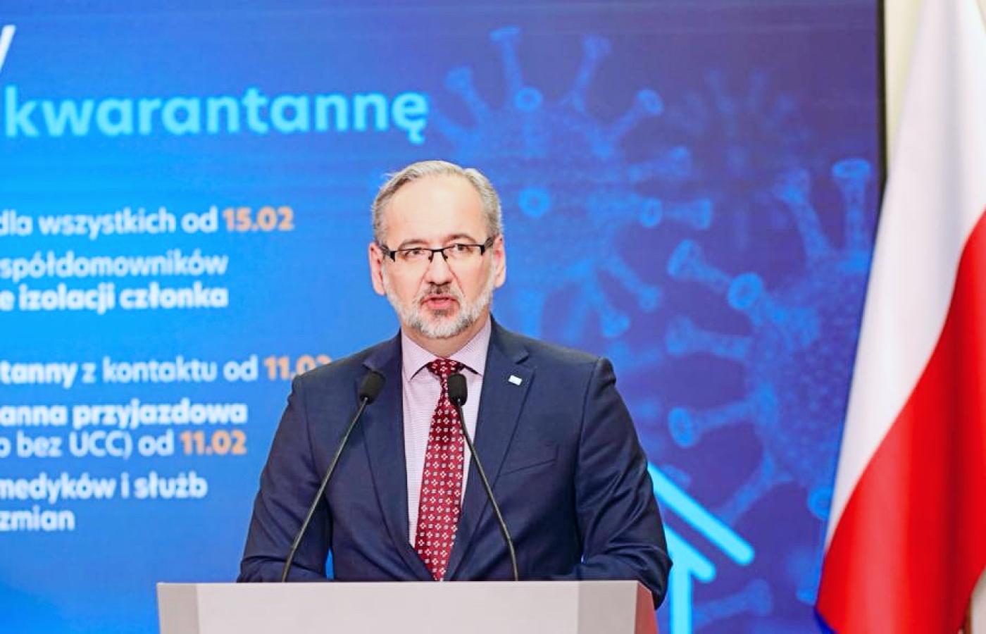 Minister Adam Niedzielski zapowiada koniec pandemii: W lutym powinniśmy obserwować znaczne spadki zakażeń.