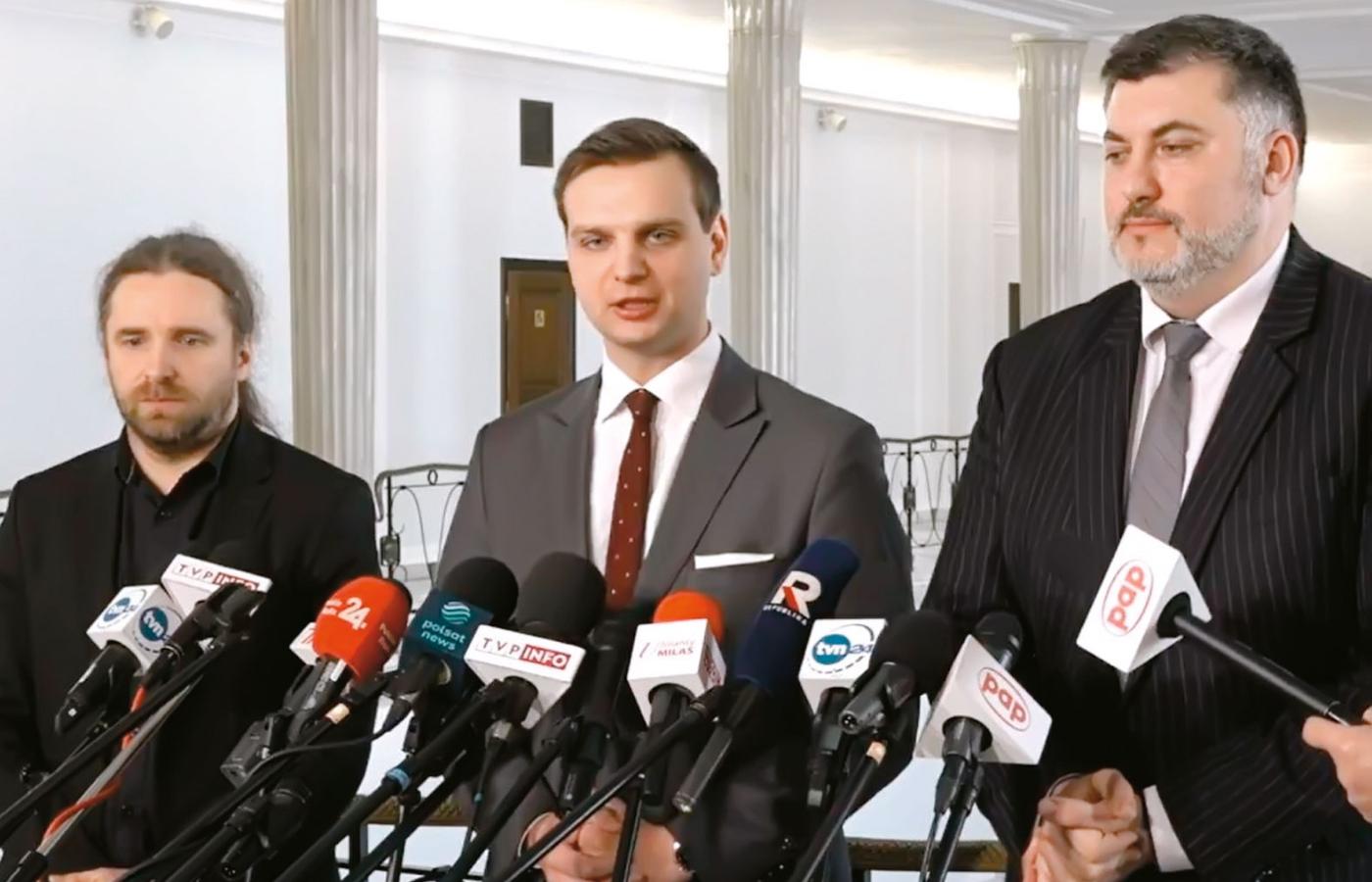 Dobromir Sośnierz, Jakub Kulesza i Artur Dziambor zapowiedzieli odejście z partii KORWiN.