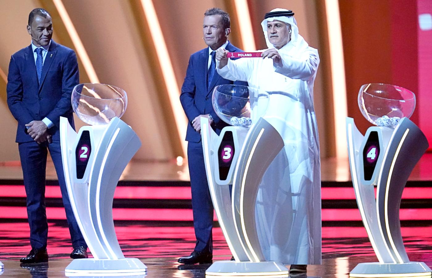 Katar 2022. Losowanie grup mistrzostw świata w piłce nożnej. Polska będzie grała w grupie C z Argentyną, Arabią Saudyjską i Meksykiem.