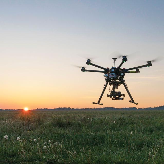 Dron ratunkowy.