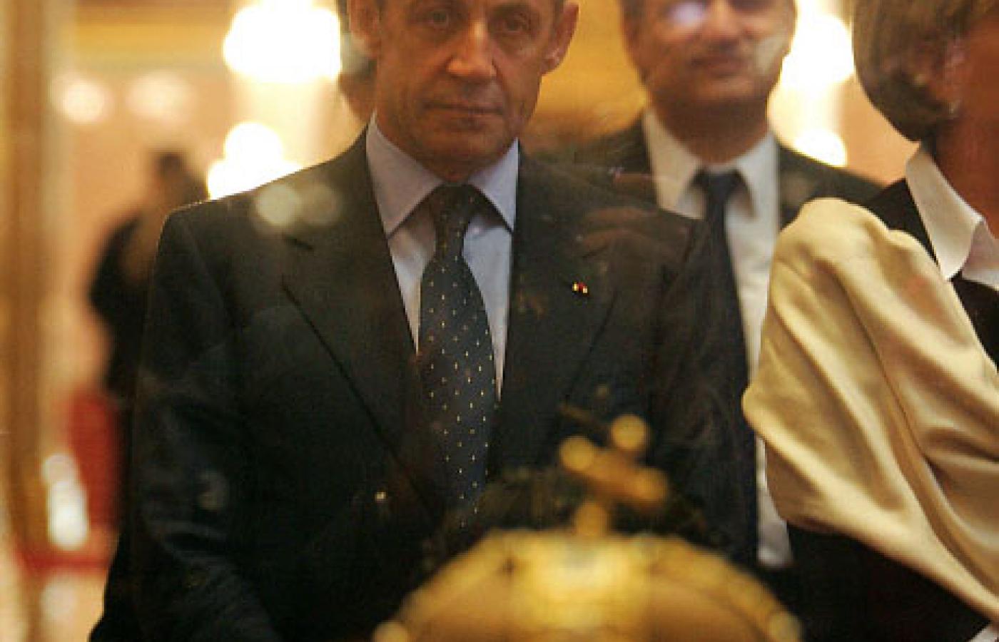 Jeśli Sarkozy'emu uda się zapowiedziane reformy przeprowadzić, to przejdzie on do historii jako przywódca wyjątkowy, wizjoner i dobroczyńca nowoczesnej Francji. © Gamma, BE&W