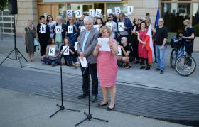 Autor tekstu oraz menadżerka kultury Beata Chmiel w trakcie konferencji nt. publicznego ogłoszenia Kongresu Kultury 2016.