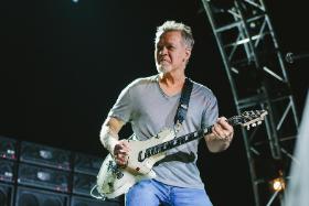 Eddie Van Halen podczas koncertu w 2014 r.