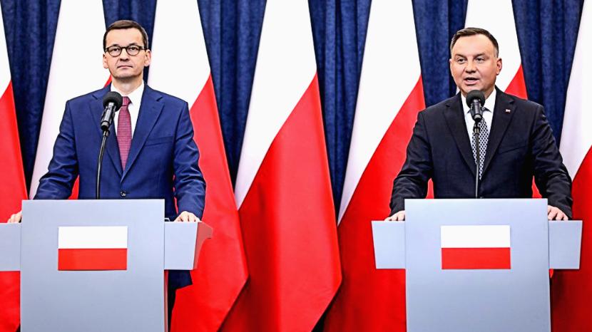 Mateusz Morawiecki i Andrzej Duda po posiedzeniu Rady Gabinetowej, 18 marca 2020 r.