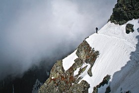 Michał Ślusarczyk na mitycznym Zachodzie Grońskiego w Tatrach Wysokich – to wyrypa nie dla każdego.
